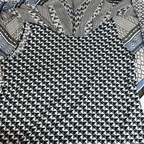 AB Studio Tank Top with Semi Sheer Poncho Overlay Sz Xl - Picture 4 of 9